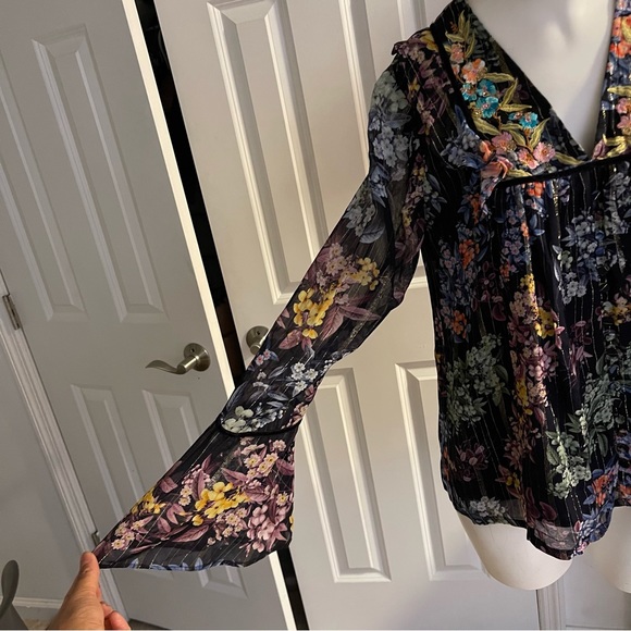 Binet Bahl floral anthropology top - Picture 9 of 9